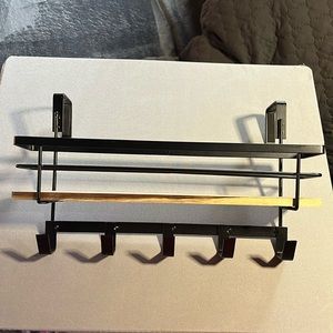 Over the Door hanger